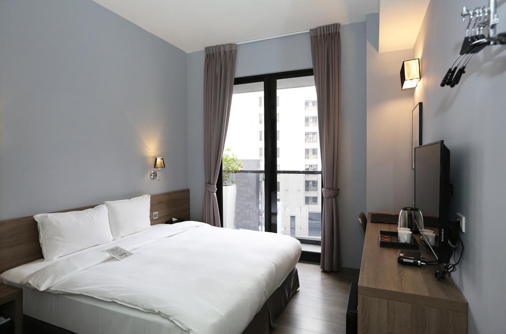 Miller Inn Taichung Bagian luar foto