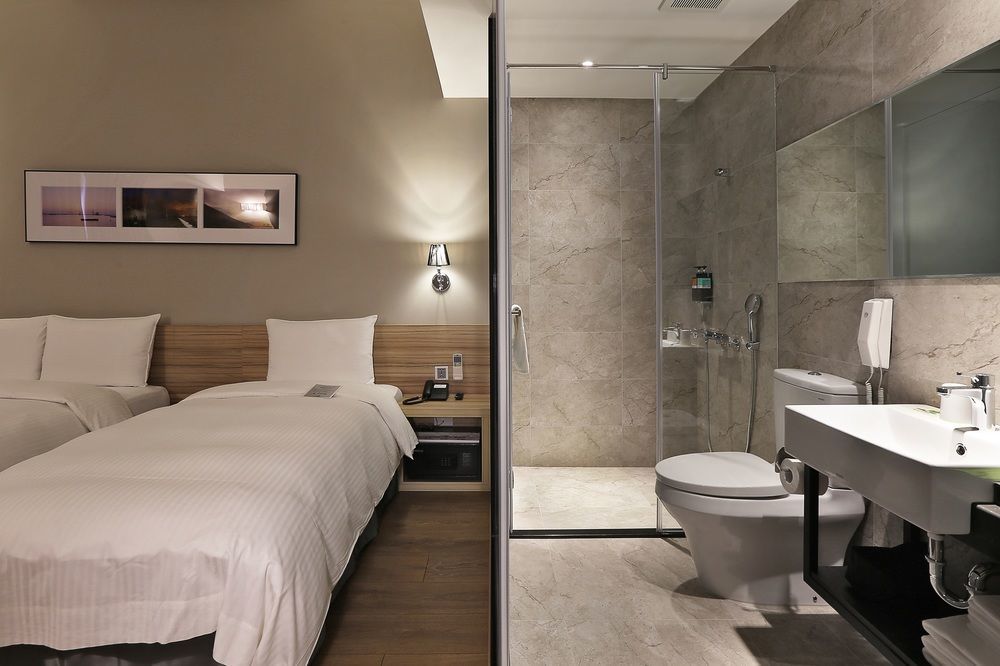 Miller Inn Taichung Bagian luar foto