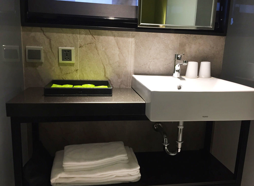 Miller Inn Taichung Bagian luar foto