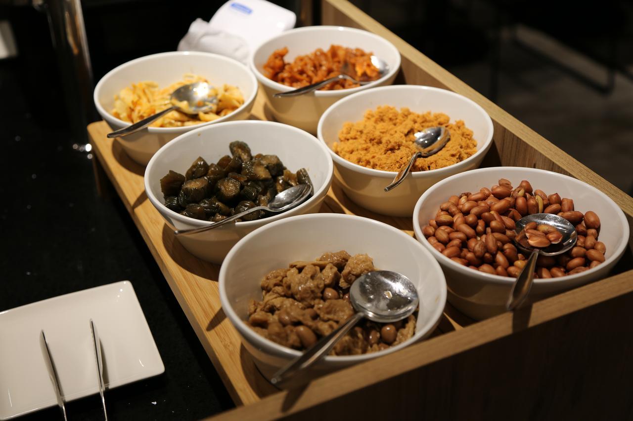 Miller Inn Taichung Ruang foto