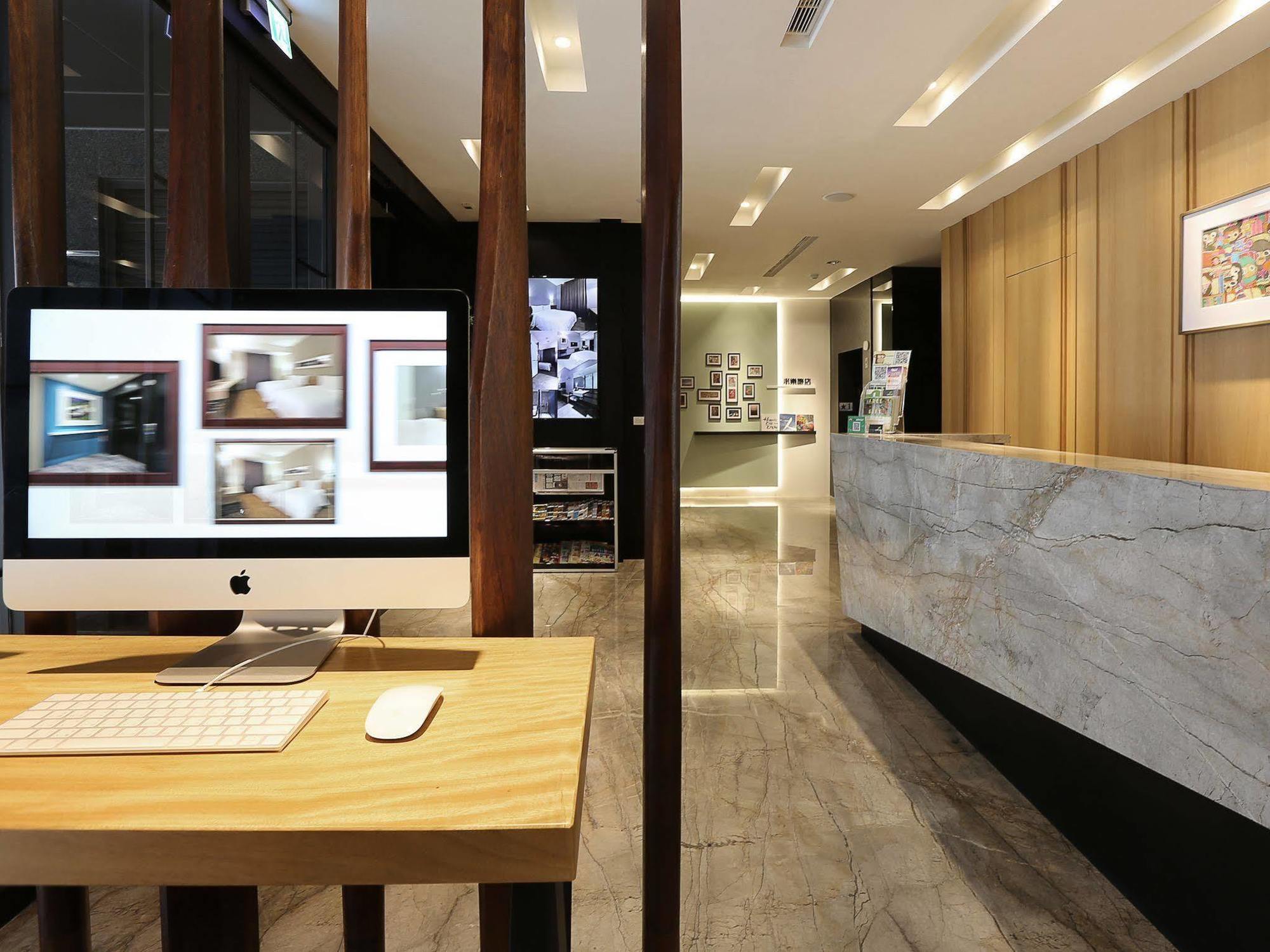 Miller Inn Taichung Bagian luar foto